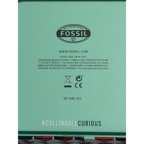 LOT of 2 Christmas Holiday Fossil Watch Holder ONLY Metal Tin Box Cases 2.75" - Picture 15 of 16